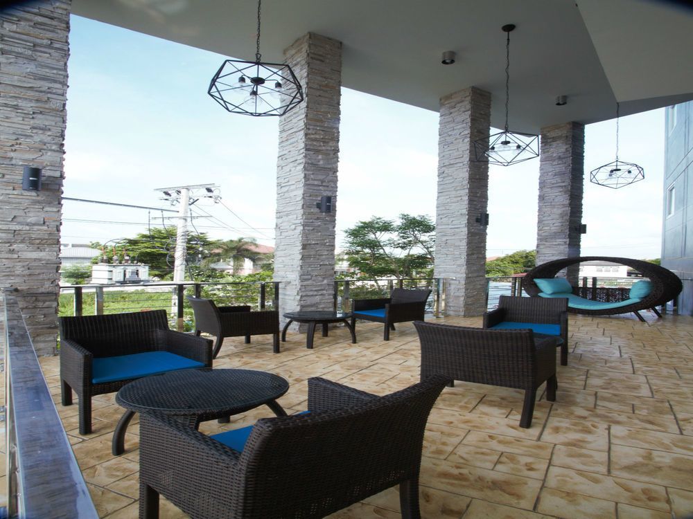 Anna-Nava Pakkret Hotel Нонтабури Екстериор снимка