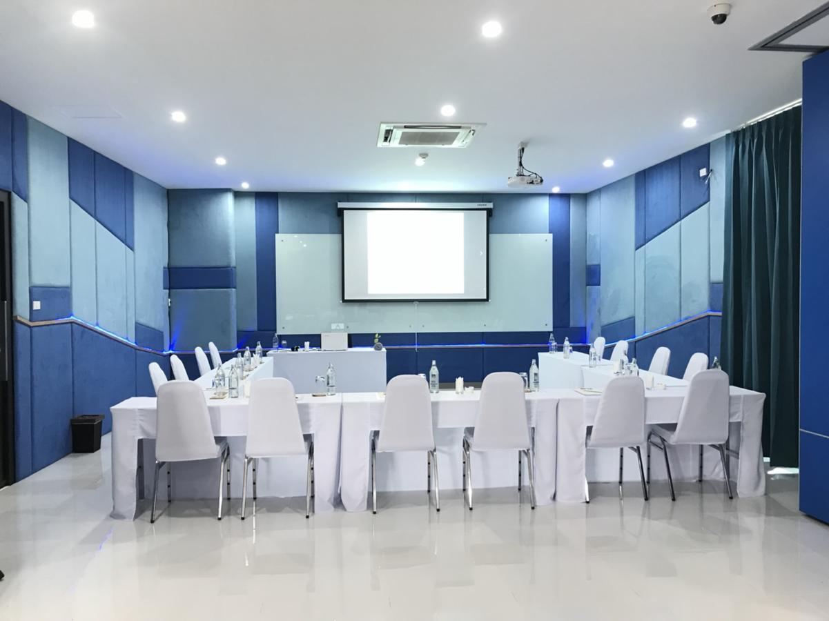 Anna-Nava Pakkret Hotel Нонтабури Екстериор снимка
