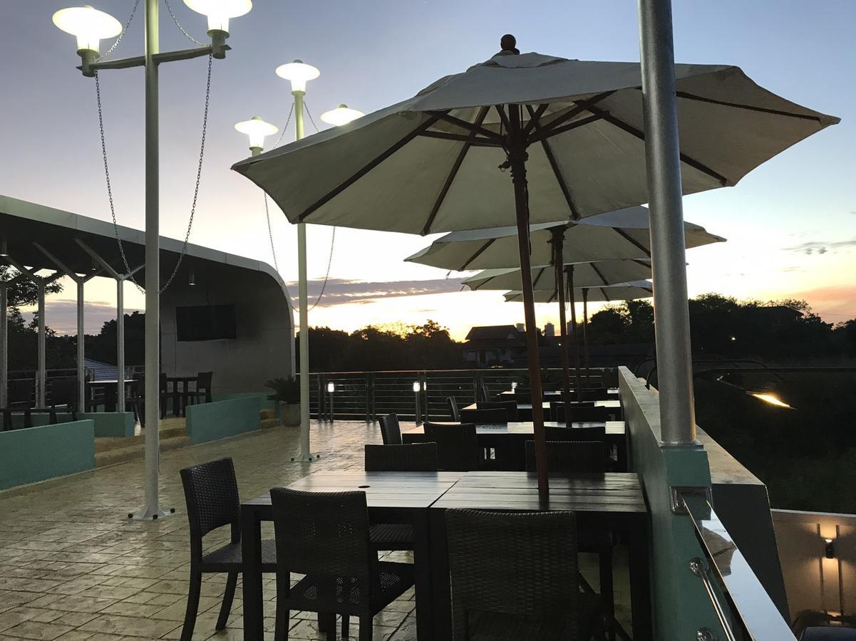 Anna-Nava Pakkret Hotel Нонтабури Екстериор снимка