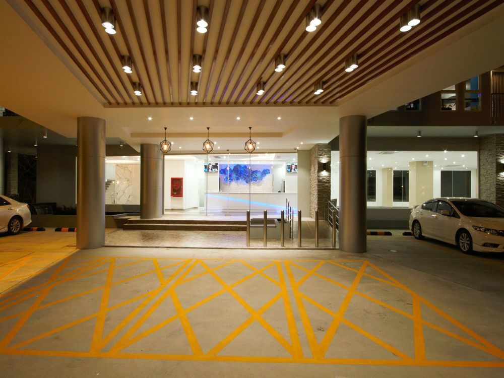 Anna-Nava Pakkret Hotel Нонтабури Екстериор снимка