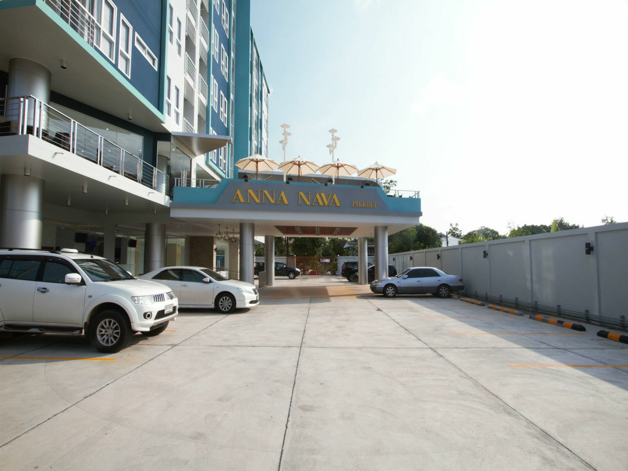 Anna-Nava Pakkret Hotel Нонтабури Екстериор снимка