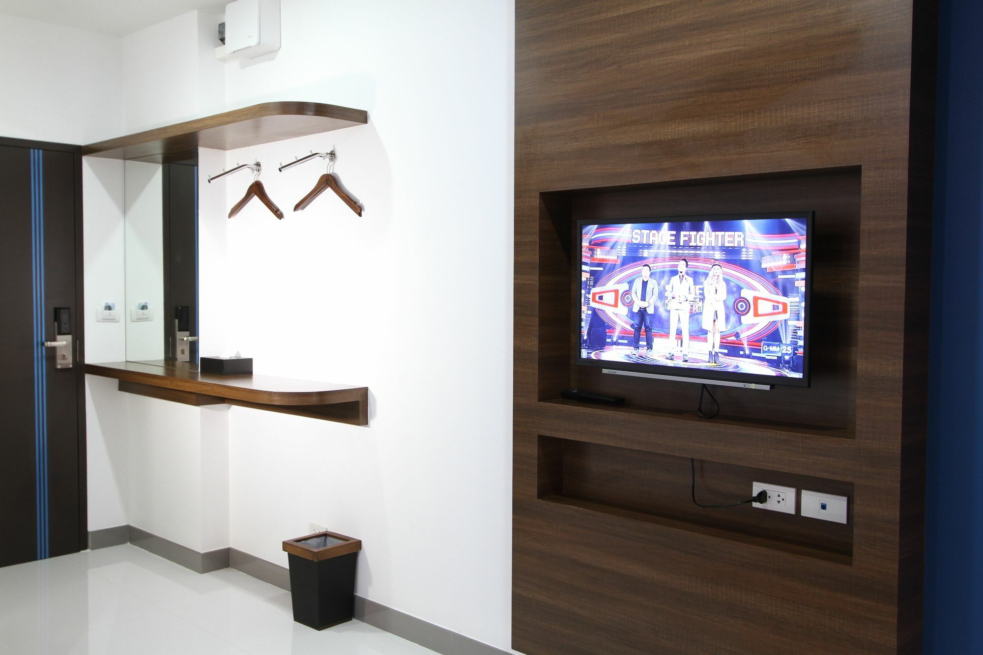 Anna-Nava Pakkret Hotel Нонтабури Екстериор снимка